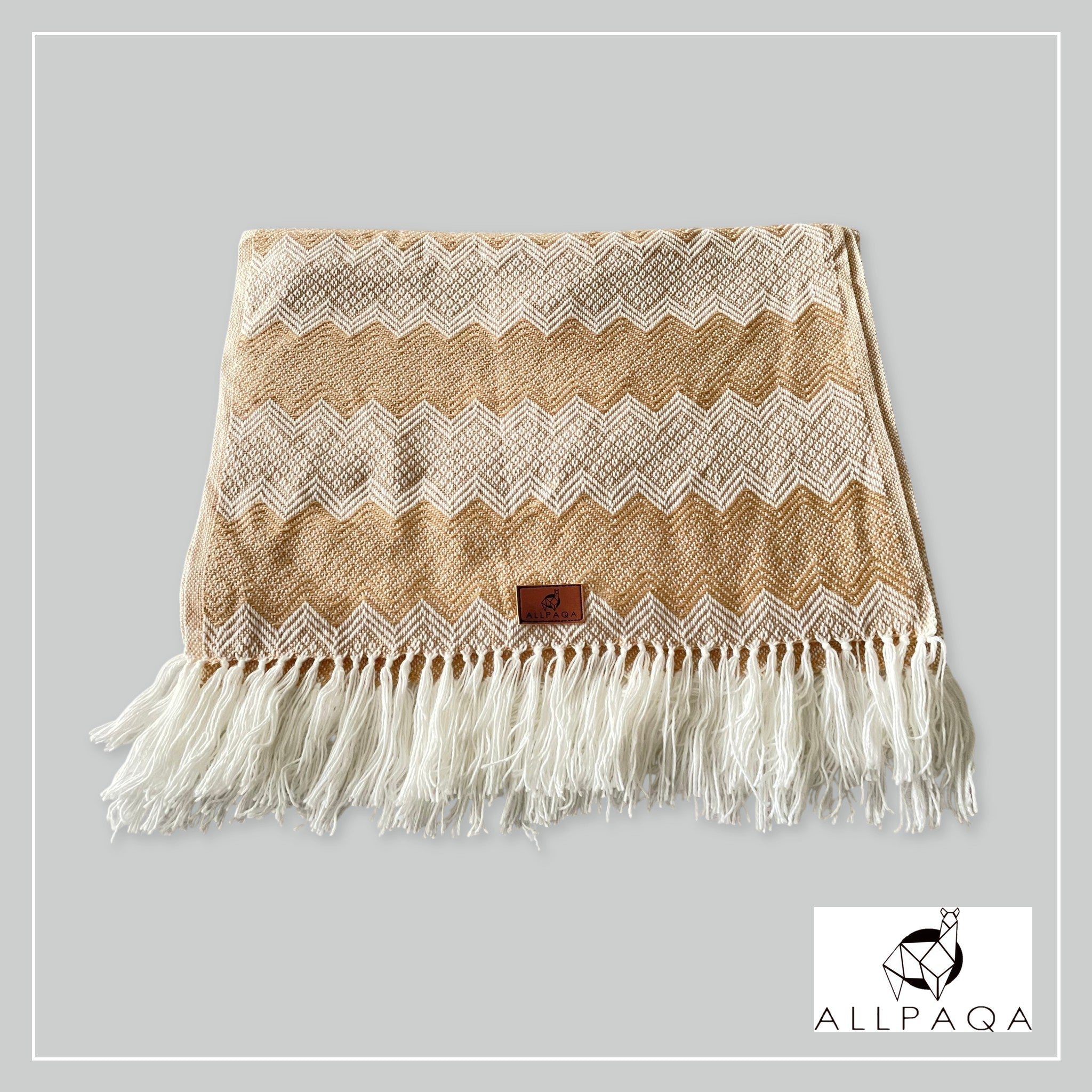 Handmade alpaca shawl in beige and white