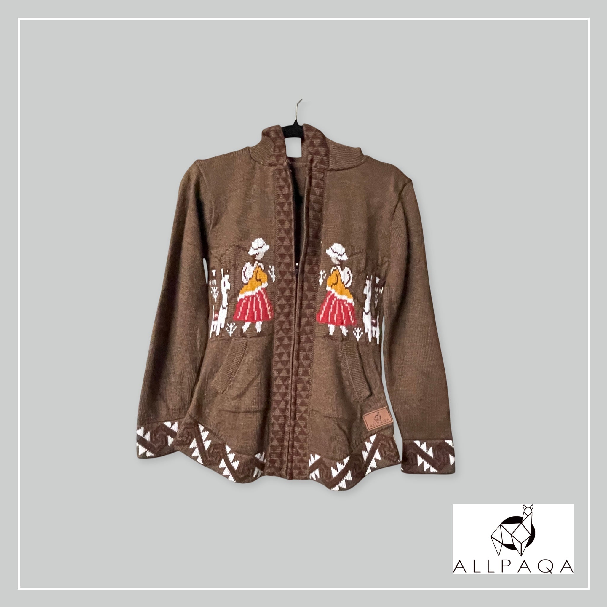Handmade alpaca zip-up hoodie in brown with Cholitas and alpacas detail