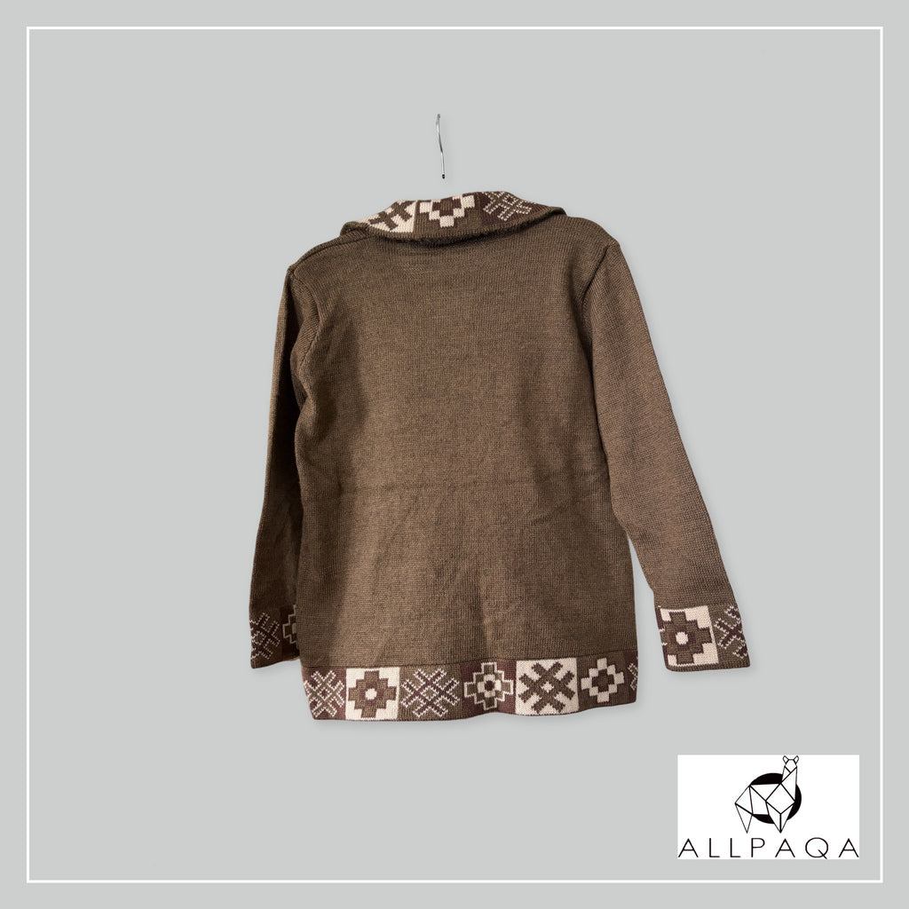 Handmade alpaca cardigan in Brown with nature details in white - additional image